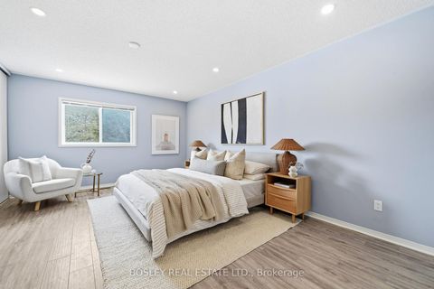 Photo 16 at 41 Dunsmore Crescent, Crosby, Richmond Hill