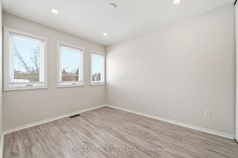 Photo 20 at 41 Dunsmore Crescent, Crosby, Richmond Hill