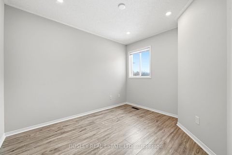 Photo 22 at 41 Dunsmore Crescent, Crosby, Richmond Hill