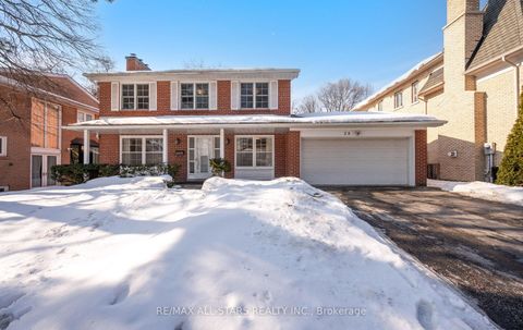 Photo 1 at 28 Montressor Drive, Windfields, Toronto