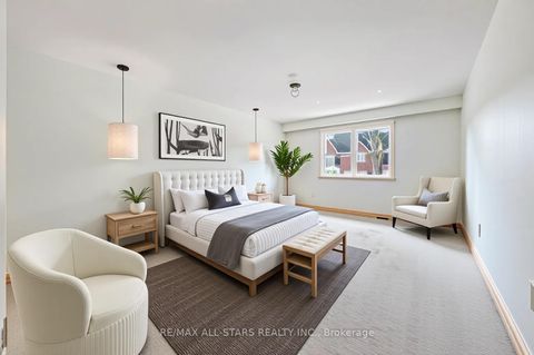 Photo 19 at 28 Montressor Drive, Windfields, Toronto