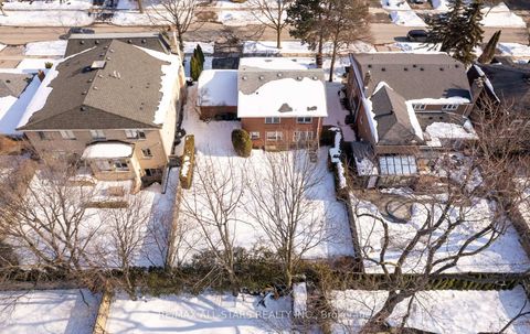 Photo 42 at 28 Montressor Drive, Windfields, Toronto