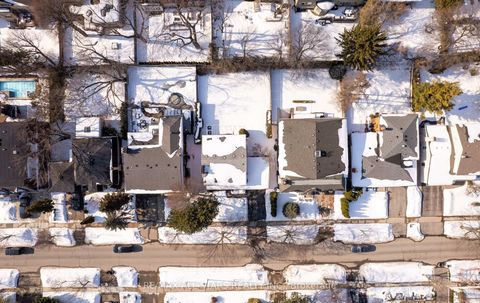 Photo 46 at 28 Montressor Drive, Windfields, Toronto