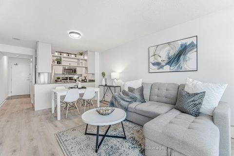 Photo 1 at 708 - 397 Front Street W, Waterfront Communities C1, Toronto