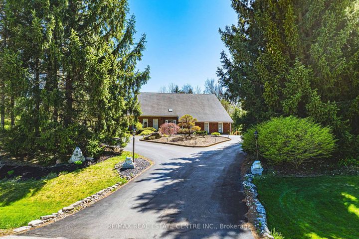 Photo 1 at 6 Iris Court, Carlisle, Hamilton