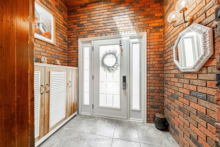 Photo 9 at 6 Iris Court, Carlisle, Hamilton