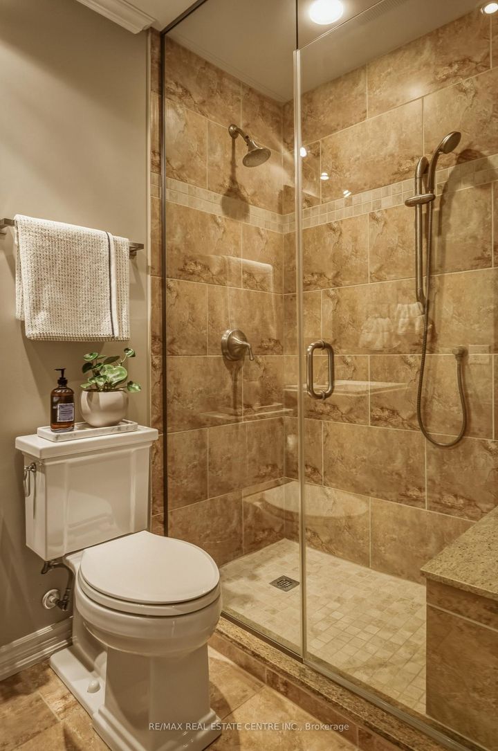 Photo 24 at 6 Iris Court, Carlisle, Hamilton