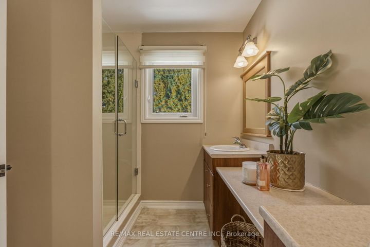 Photo 30 at 6 Iris Court, Carlisle, Hamilton