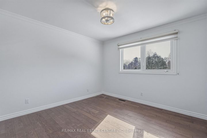 Photo 32 at 6 Iris Court, Carlisle, Hamilton