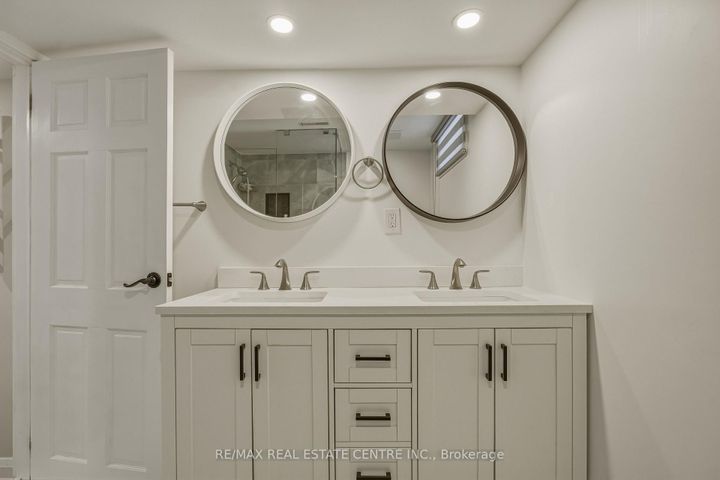 Photo 45 at 6 Iris Court, Carlisle, Hamilton