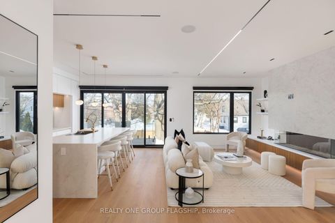 Photo 15 at 7 Bentley Drive, Queensway, Toronto