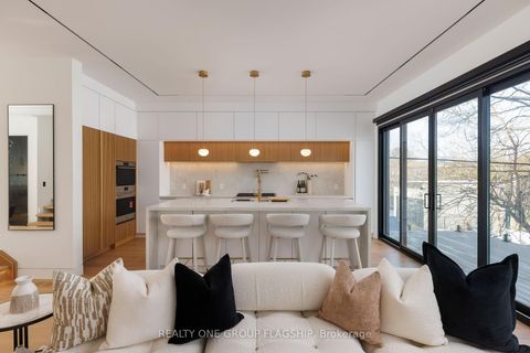 Photo 23 at 7 Bentley Drive, Queensway, Toronto