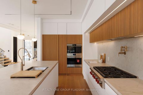 Photo 25 at 7 Bentley Drive, Queensway, Toronto