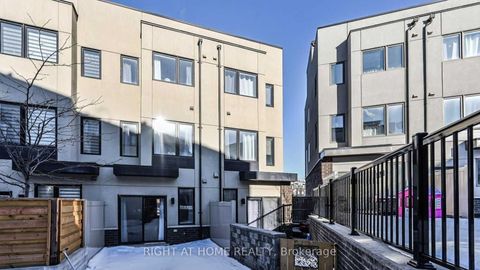 Photo 12 at 19 Thomas Mulholland Drive, CFB, Toronto