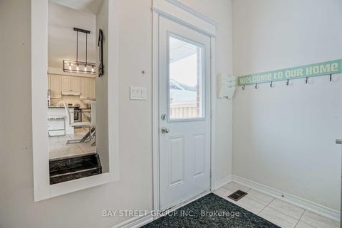 Photo 16 at 24 Plantain Lane, Oak Ridges Lake Wilcox, Richmond Hill