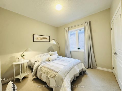 Photo 20 at 24 Plantain Lane, Oak Ridges Lake Wilcox, Richmond Hill