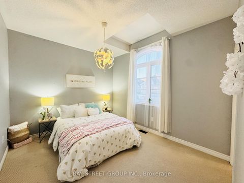 Photo 21 at 24 Plantain Lane, Oak Ridges Lake Wilcox, Richmond Hill