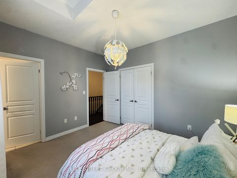 Photo 22 at 24 Plantain Lane, Oak Ridges Lake Wilcox, Richmond Hill