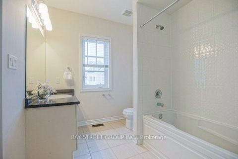 Photo 26 at 24 Plantain Lane, Oak Ridges Lake Wilcox, Richmond Hill