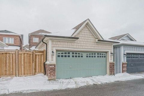 Photo 30 at 24 Plantain Lane, Oak Ridges Lake Wilcox, Richmond Hill
