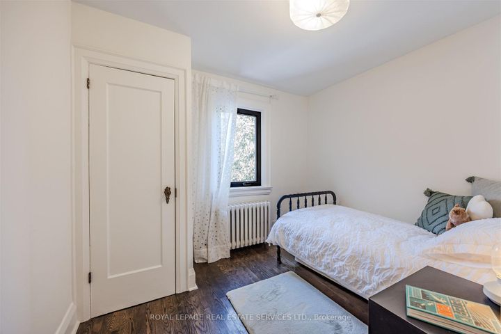 Photo 19 at 81 Armadale Avenue, Swansea, Toronto
