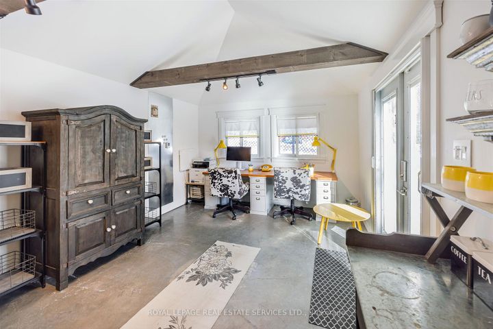 Photo 26 at 81 Armadale Avenue, Swansea, Toronto