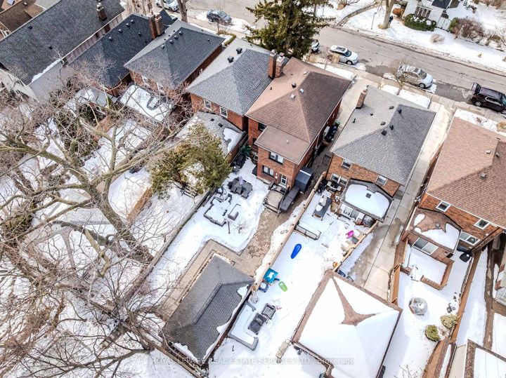 Photo 27 at 81 Armadale Avenue, Swansea, Toronto