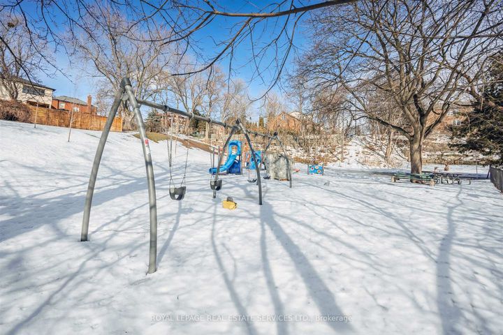 Photo 29 at 81 Armadale Avenue, Swansea, Toronto