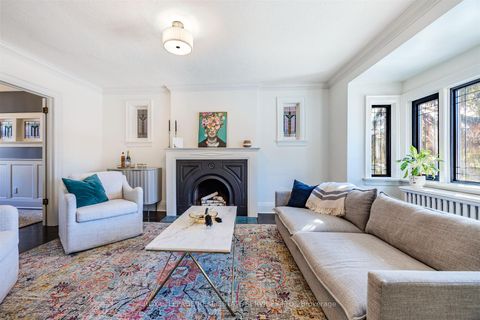 Photo 3 at 81 Armadale Avenue, Swansea, Toronto