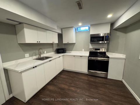 Photo 26 at 492 Traviss Drive, Leslie Valley, Newmarket