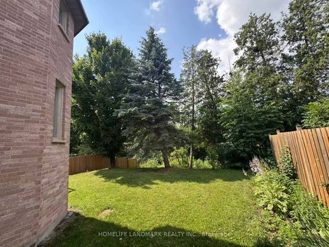 Photo 32 at 492 Traviss Drive, Leslie Valley, Newmarket