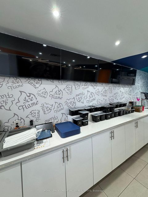 Photo 8 at 974 - 974 Albion Road S, Beaumonde Heights, Toronto