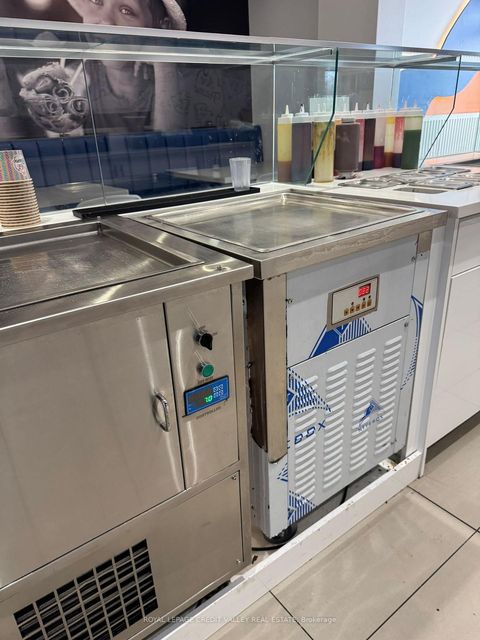 Photo 14 at 974 - 974 Albion Road S, Beaumonde Heights, Toronto