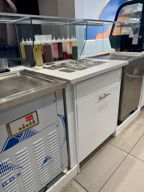 Photo 16 at 974 - 974 Albion Road S, Beaumonde Heights, Toronto