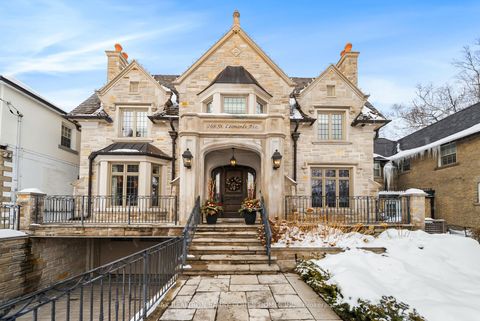 Photo 1 at 268 St Leonards Avenue, York Mills, Toronto