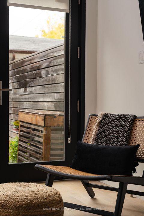 Photo 7 at 110B Palmerston Avenue, Bellwoods, Toronto