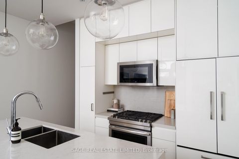 Photo 12 at 110B Palmerston Avenue, Bellwoods, Toronto