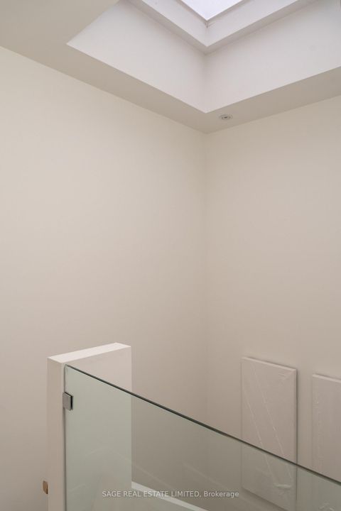 Photo 23 at 110B Palmerston Avenue, Bellwoods, Toronto