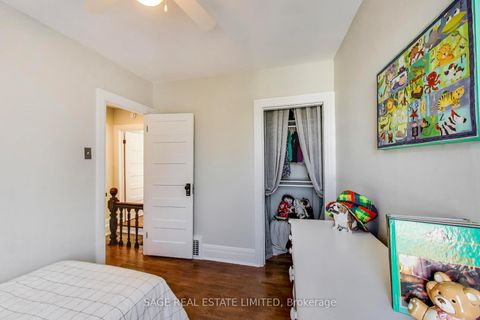 Photo 16 at 28 Aldwych Avenue, East York, Toronto