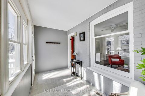 Photo 19 at 28 Aldwych Avenue, East York, Toronto