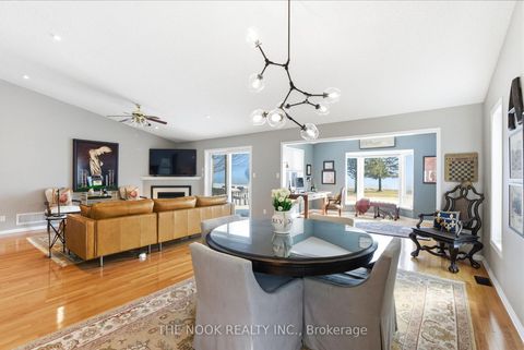 Photo 9 at 3 Birch Tree Lane, Bowmanville, Clarington