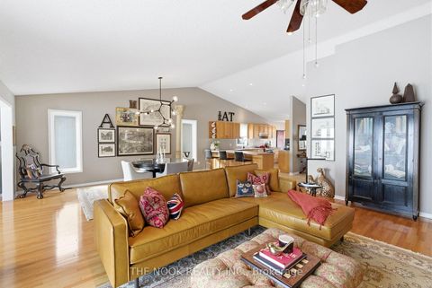 Photo 17 at 3 Birch Tree Lane, Bowmanville, Clarington