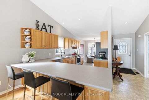 Photo 28 at 3 Birch Tree Lane, Bowmanville, Clarington