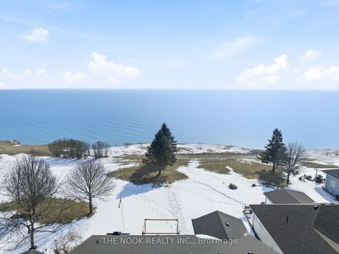 Photo 37 at 3 Birch Tree Lane, Bowmanville, Clarington