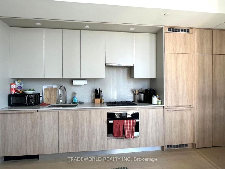 Photo 3 at 2204 - 81 Wellesley Street E, Yonge Corridor, Toronto