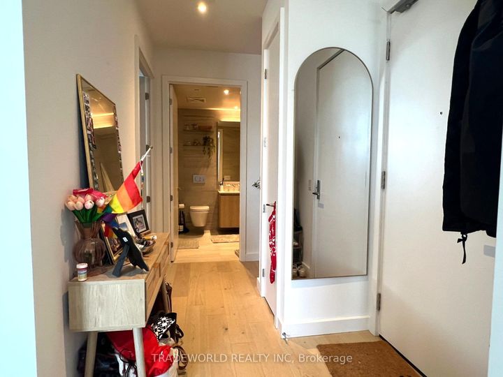 Photo 11 at 2204 - 81 Wellesley Street E, Yonge Corridor, Toronto