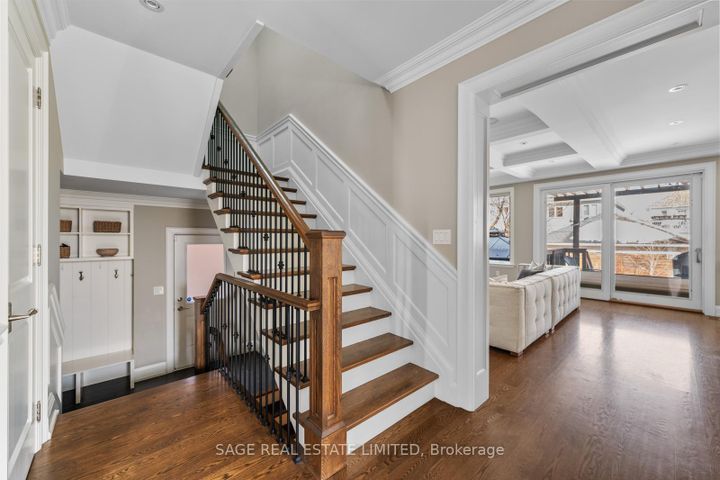 Photo 9 at 925 Royal York Road, Queensway, Toronto