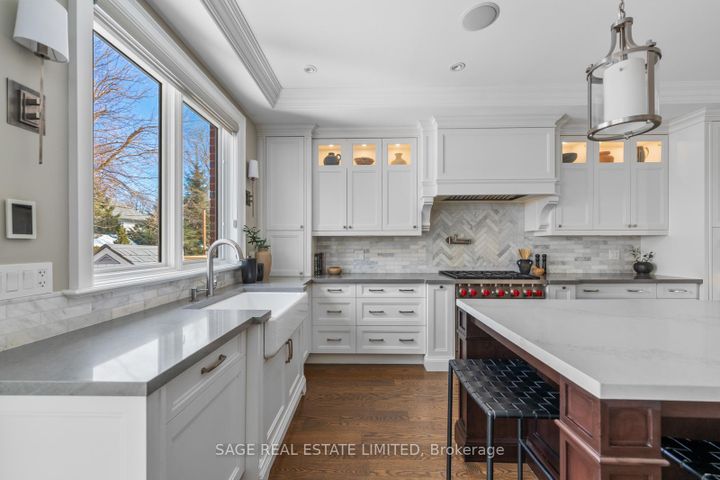 Photo 14 at 925 Royal York Road, Queensway, Toronto