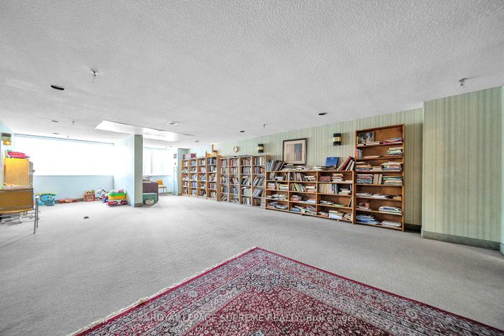 Photo 2 at 910 - 75 Emmett Avenue, Mount Dennis, Toronto