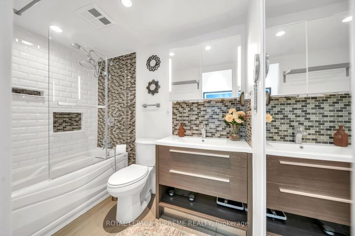 Photo 12 at 910 - 75 Emmett Avenue, Mount Dennis, Toronto